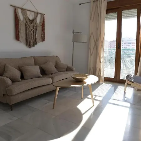 Titan, Edificio Hipercor, Con Parking Huelva