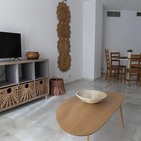 Titan, Edificio Hipercor, Con Parking Daire